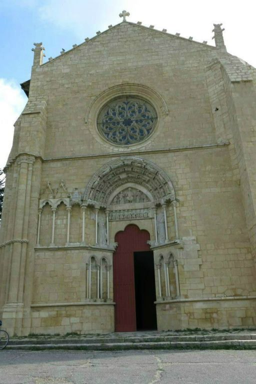 L'église St Sauveur de St Macaire (12ème et 13ème siècles)